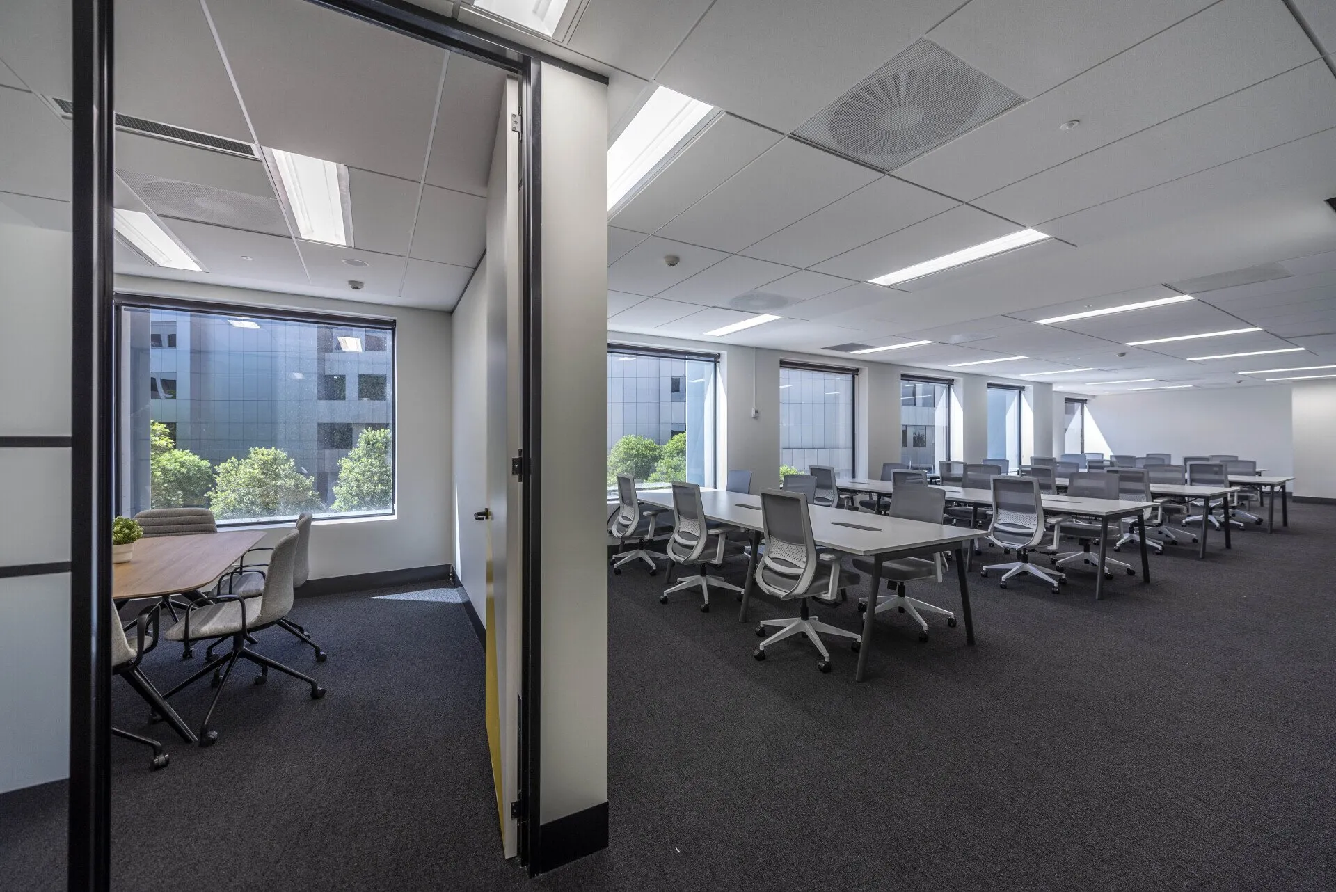 JAGA workspace office